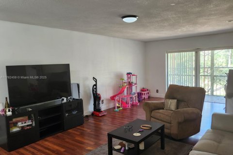 Copropriété à vendre à Lauderhill, Floride: 2 chambres, 104.98 m2 № 1862711 - photo 9