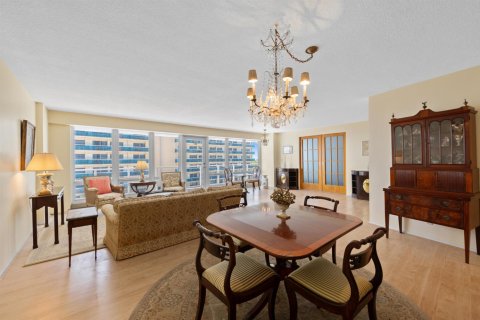 Condo in Fort Lauderdale, Florida, 2 bedrooms  № 2327623 - photo 2