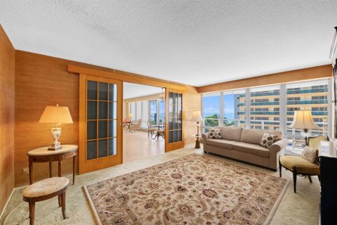 Condo in Fort Lauderdale, Florida, 2 bedrooms  № 2327623 - photo 18