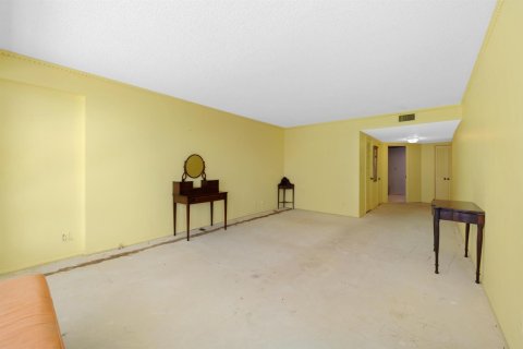 Condo in Fort Lauderdale, Florida, 2 bedrooms  № 2327623 - photo 26