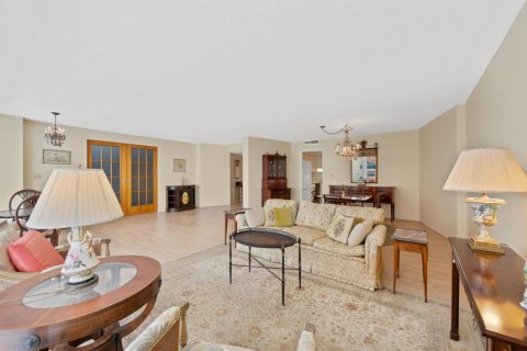 Condo in Fort Lauderdale, Florida, 2 bedrooms  № 2327623 - photo 9