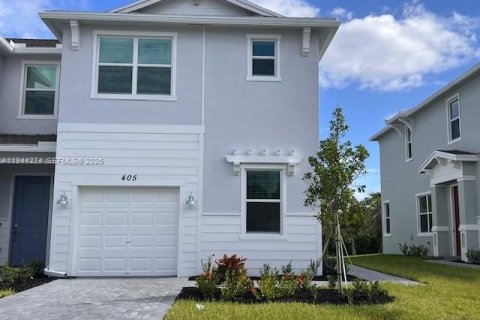 Townhouse in Port St. Lucie, Florida 3 bedrooms, 169.08 sq.m. № 2000701