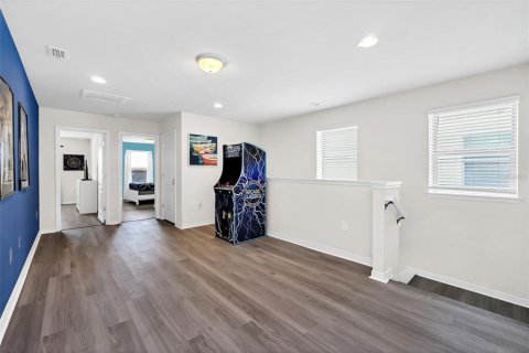 Townhouse in Kissimmee, Florida 5 bedrooms, 210.42 sq.m. № 2211053 - photo 11
