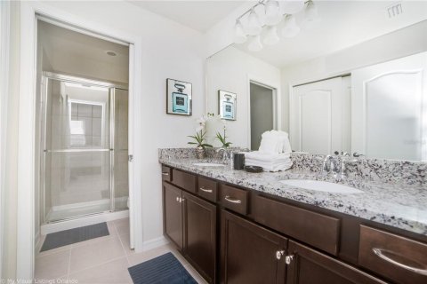 Townhouse in Kissimmee, Florida 5 bedrooms, 210.42 sq.m. № 2211053 - photo 30