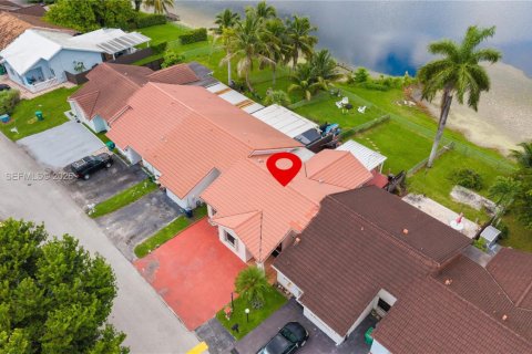 Touwnhouse à Miami, Floride 3 chambres, 125.05 m2 № 2414267