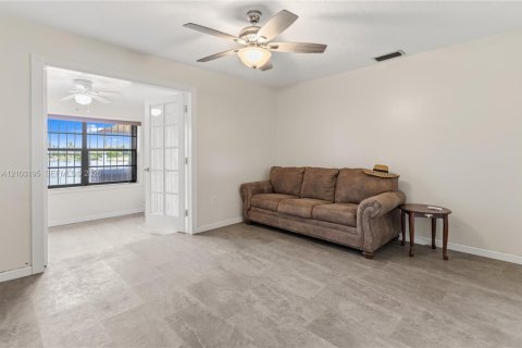 Touwnhouse à vendre à Miami, Floride: 3 chambres, 125.05 m2 № 2414267 - photo 27