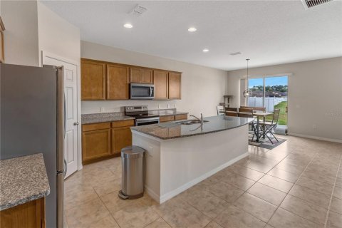 Villa ou maison à vendre à Polk City, Floride: 5 chambres, 251.77 m2 № 2122529 - photo 5