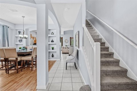 Casa en venta en Kissimmee, Florida, 7 dormitorios, 267.65 m2 № 1717992 - foto 7