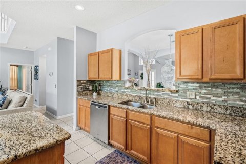 Casa en venta en Kissimmee, Florida, 7 dormitorios, 267.65 m2 № 1717992 - foto 10