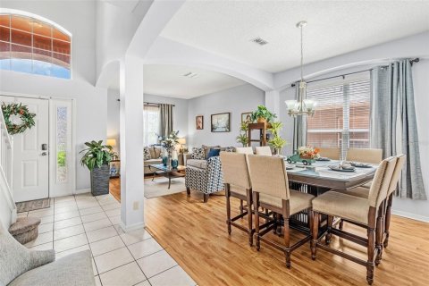 Casa en venta en Kissimmee, Florida, 7 dormitorios, 267.65 m2 № 1717992 - foto 8