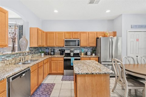 Casa en venta en Kissimmee, Florida, 7 dormitorios, 267.65 m2 № 1717992 - foto 13