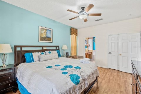 Casa en venta en Kissimmee, Florida, 7 dormitorios, 267.65 m2 № 1717992 - foto 28