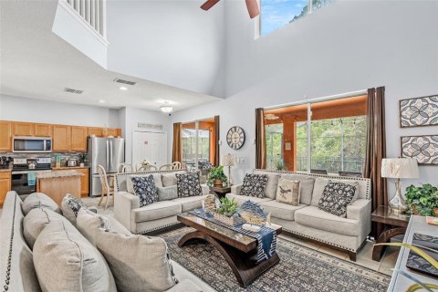 Casa en venta en Kissimmee, Florida, 7 dormitorios, 267.65 m2 № 1717992 - foto 20