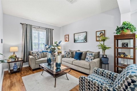 Casa en venta en Kissimmee, Florida, 7 dormitorios, 267.65 m2 № 1717992 - foto 18