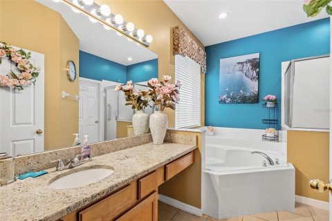 Casa en venta en Kissimmee, Florida, 7 dormitorios, 267.65 m2 № 1717992 - foto 30