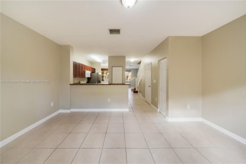 Adosado en alquiler en Cutler Bay, Florida, 3 dormitorios, 123.1 m2 № 1969361 - foto 27