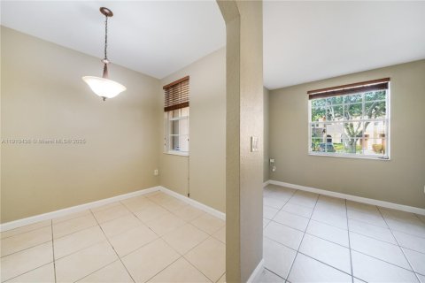 Adosado en alquiler en Cutler Bay, Florida, 3 dormitorios, 123.1 m2 № 1969361 - foto 11