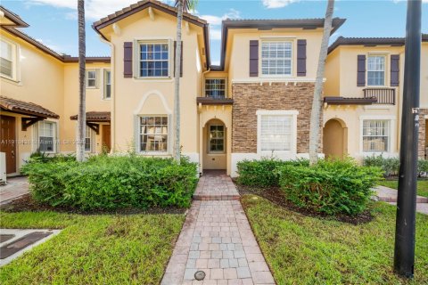 Adosado en alquiler en Cutler Bay, Florida, 3 dormitorios, 123.1 m2 № 1969361 - foto 1