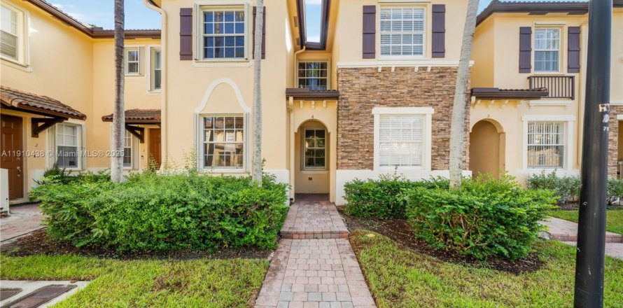 Adosado en Cutler Bay, Florida 3 dormitorios, 123.1 m2 № 1969361