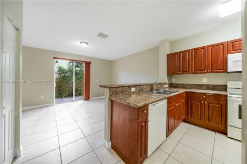 Adosado en alquiler en Cutler Bay, Florida, 3 dormitorios, 123.1 m2 № 1969361 - foto 12