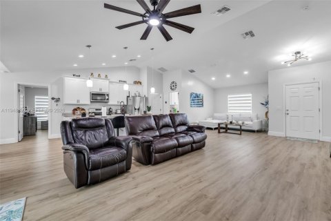 Villa ou maison à vendre à Ocala, Floride: 3 chambres № 2004699 - photo 7