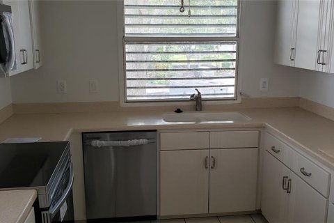 Copropriété à louer à Sarasota, Floride: 2 chambres, 134.15 m2 № 1835339 - photo 8