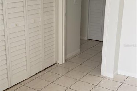 Copropriété à louer à Sarasota, Floride: 2 chambres, 134.15 m2 № 1835339 - photo 19