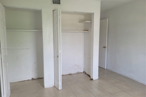 Copropriété à vendre à Plantation, Floride: 3 chambres, 118.45 m2 № 1713907 - photo 11