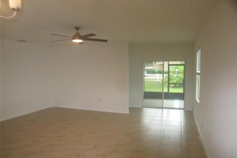 House in Auburndale, Florida 3 bedrooms, 161.93 sq.m. № 2278000 - photo 20