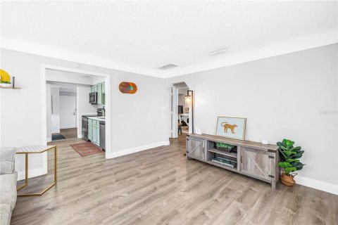 Villa ou maison à vendre à Saint Petersburg, Floride: 3 chambres, 118.91 m2 № 2203023 - photo 6