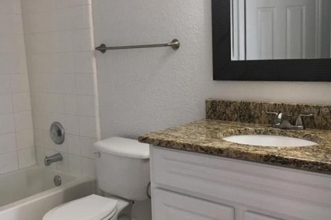 Condo in Kissimmee, Florida, 2 bedrooms  № 1899016 - photo 5