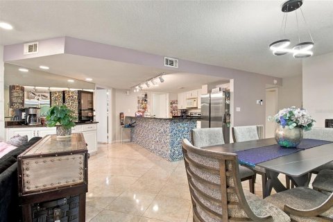 Copropriété à vendre à Palm Harbor, Floride: 2 chambres, 149.67 m2 № 2408027 - photo 11