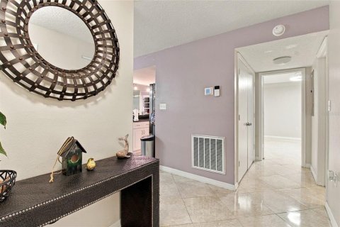 Copropriété à vendre à Palm Harbor, Floride: 2 chambres, 149.67 m2 № 2408027 - photo 9
