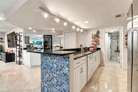 Copropriété à vendre à Palm Harbor, Floride: 2 chambres, 149.67 m2 № 2408027 - photo 12