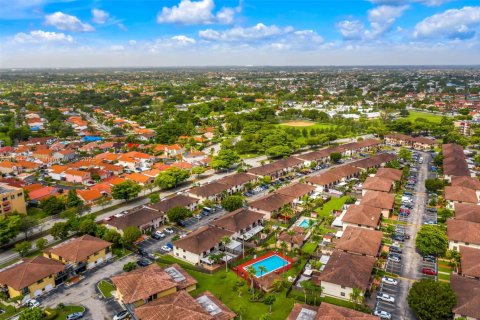Townhouse in Miami, Florida 2 bedrooms, 119.29 sq.m. № 1839341 - photo 7