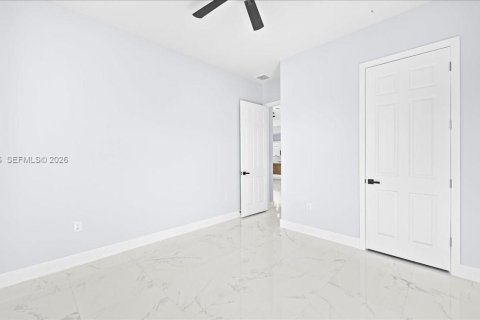 Casa en venta en Cape Coral, Florida, 4 dormitorios, 171.13 m2 № 2055222 - foto 22