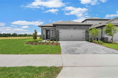 Casa en Kissimmee, Florida 3 dormitorios, 139.35 m2 № 2384414