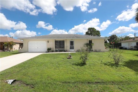 Villa ou maison à louer à Port Charlotte, Floride: 2 chambres, 85.19 m2 № 213404 - photo 2