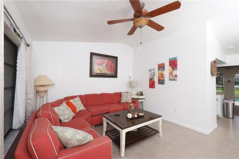 Villa ou maison à louer à Port Charlotte, Floride: 2 chambres, 85.19 m2 № 213404 - photo 8