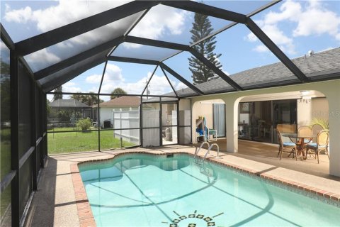 Villa ou maison à louer à Port Charlotte, Floride: 2 chambres, 85.19 m2 № 213404 - photo 26