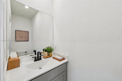 Casa en venta en Homestead, Florida, 4 dormitorios, 198.63 m2 № 2243981 - foto 17