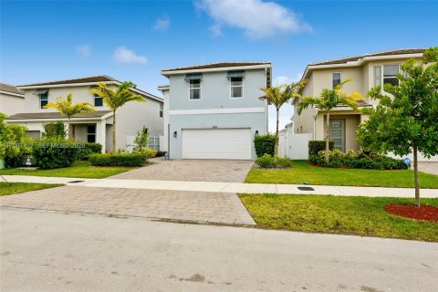 Casa en venta en Homestead, Florida, 4 dormitorios, 198.63 m2 № 2243981 - foto 4