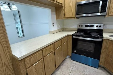 Condo in Sanford, Florida, 2 bedrooms № 2119094 - photo 9
