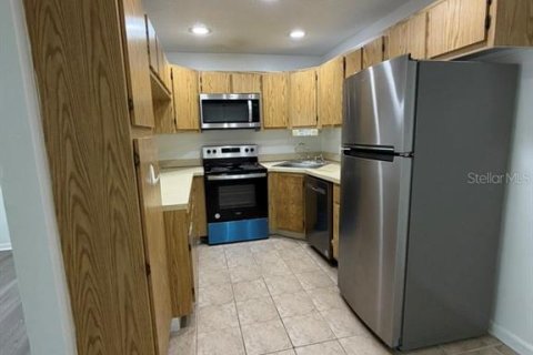 Condo in Sanford, Florida, 2 bedrooms № 2119094 - photo 7