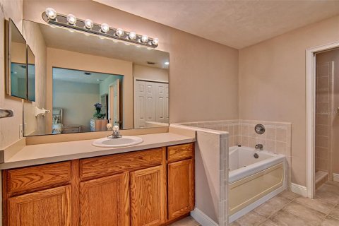 Touwnhouse à vendre à Gainesville, Floride: 3 chambres, 156.08 m2 № 1786222 - photo 18