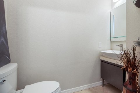 Villa ou maison à vendre à Oldsmar, Floride: 3 chambres, 215.16 m2 № 2416261 - photo 6