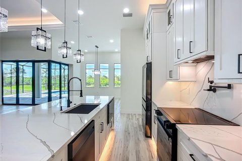 Villa ou maison à vendre à Rotonda, Floride: 3 chambres, 202.81 m2 № 1782177 - photo 19