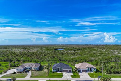 Villa ou maison à vendre à Rotonda, Floride: 3 chambres, 202.81 m2 № 1782177 - photo 3