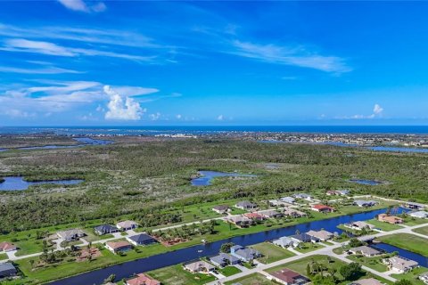 Villa ou maison à vendre à Rotonda, Floride: 3 chambres, 202.81 m2 № 1782177 - photo 4