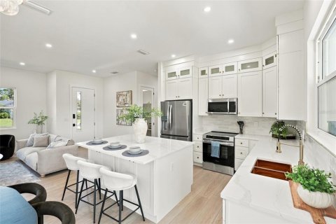 Casa en venta en North Port, Florida, 3 dormitorios, 147.25 m2 № 2383637 - foto 6